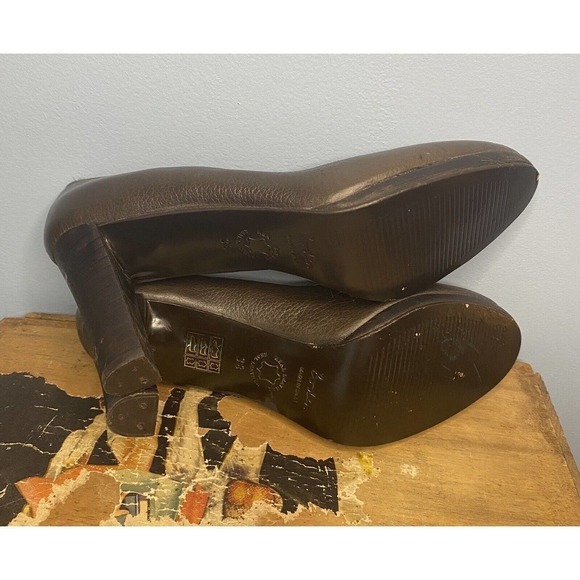 Boden Leather Pebbled High Heel Pumps Made in Spain Brown EU Size 38 = US Size 7 - Picture 6 of 8